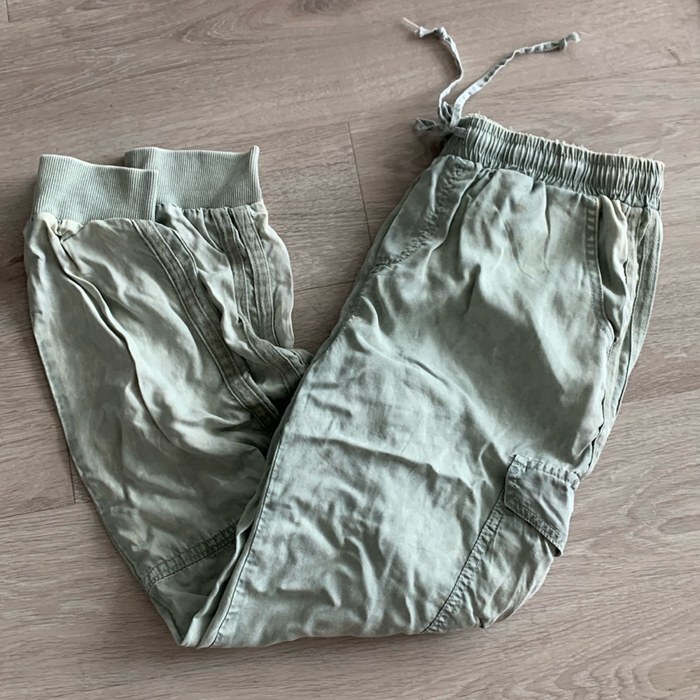 NWOT VINTAGE HAVANA CARGO JOGGERS